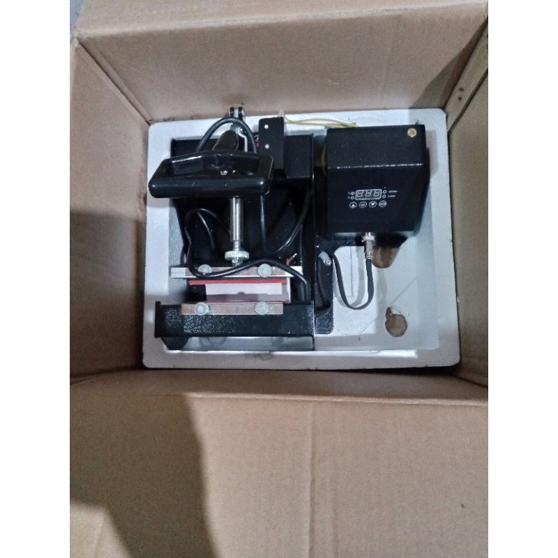 

Mesin Cetak Mug press