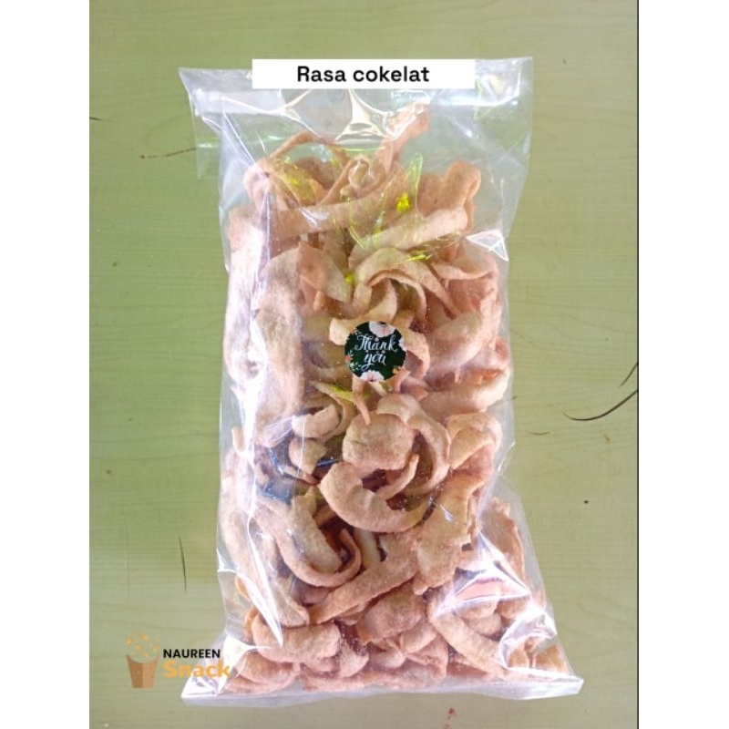 

kerupuk stick singkong cokelat. enak renyah
