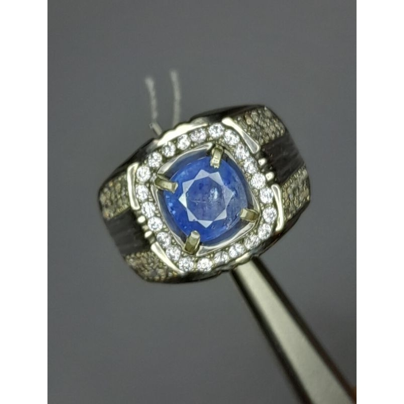 Natural Blue Safir ceylon No Heat