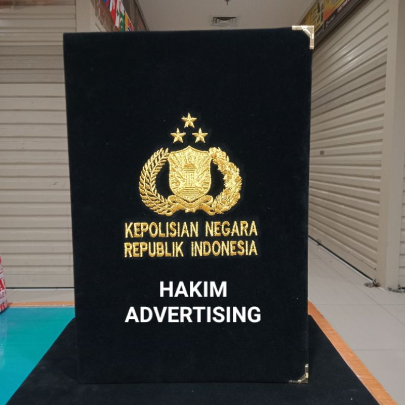 

Map bludru logo tibrata benang emas ukuran F4 berkualitas ready stock