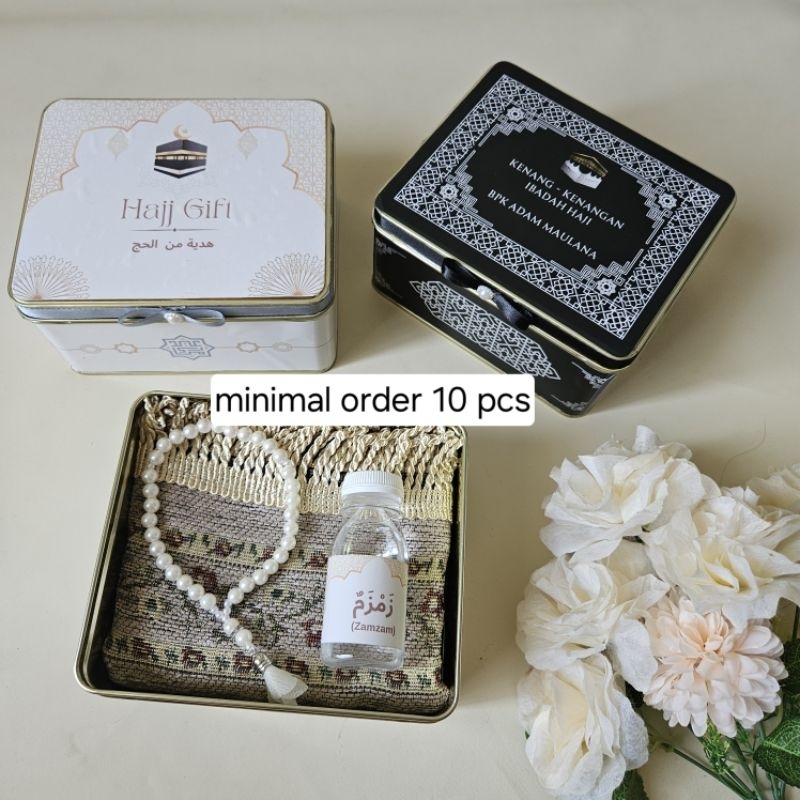 Souvenir paket oleh oleh haji umroh box tin
