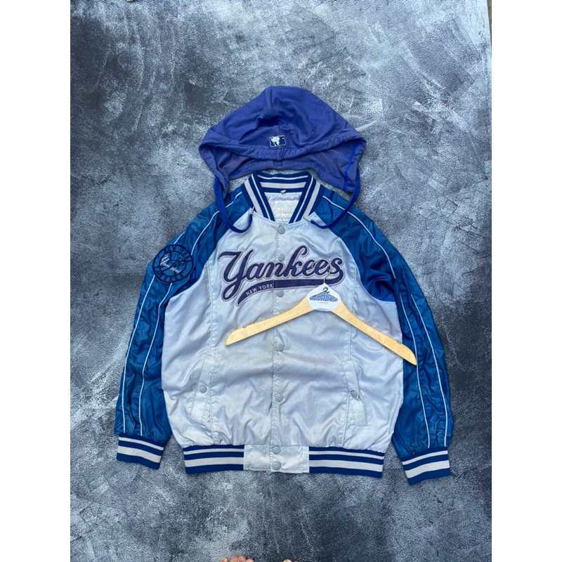 VARSITY YANKES BY MLB + KUPLUK