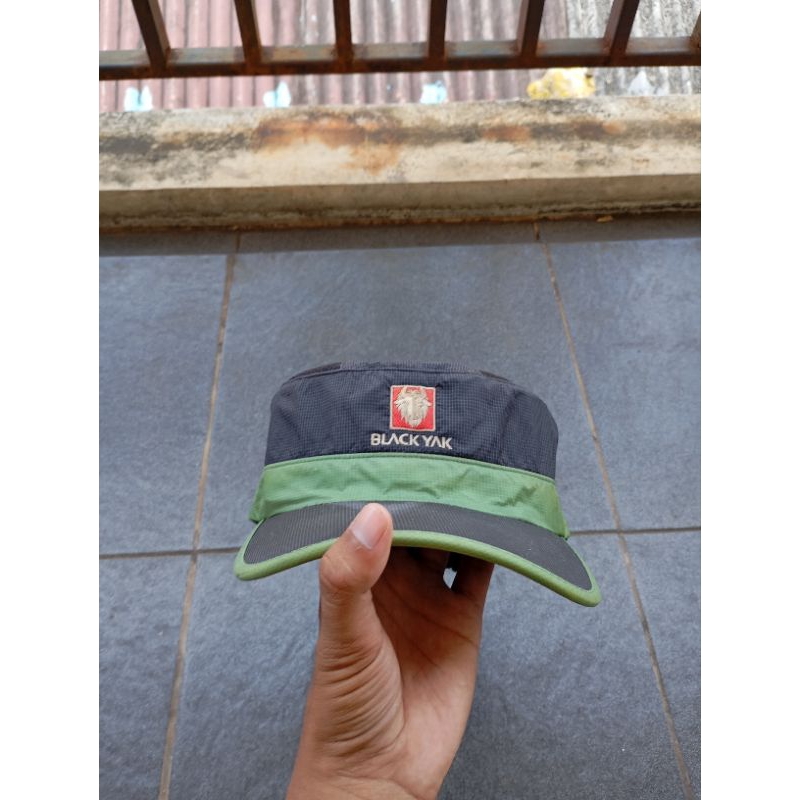 Topi Second Outdoor Blackyak