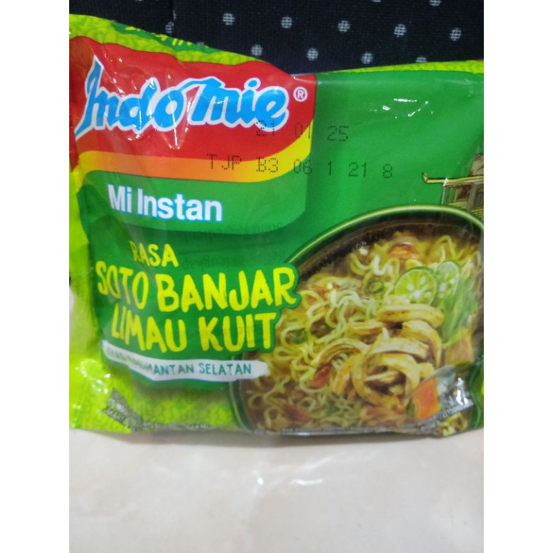 

INDOMIE KUAH SOTO BANJAR LAMAU KUIT 5 BKS