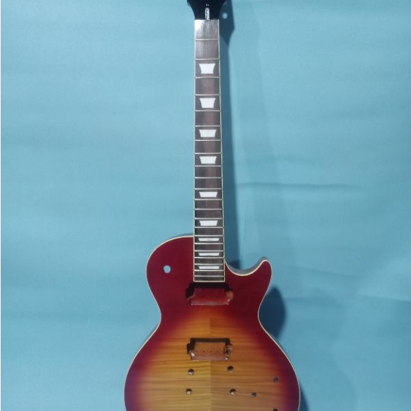 GITAR ELEKTRIK/CUSTOM MODEL LES PAUL