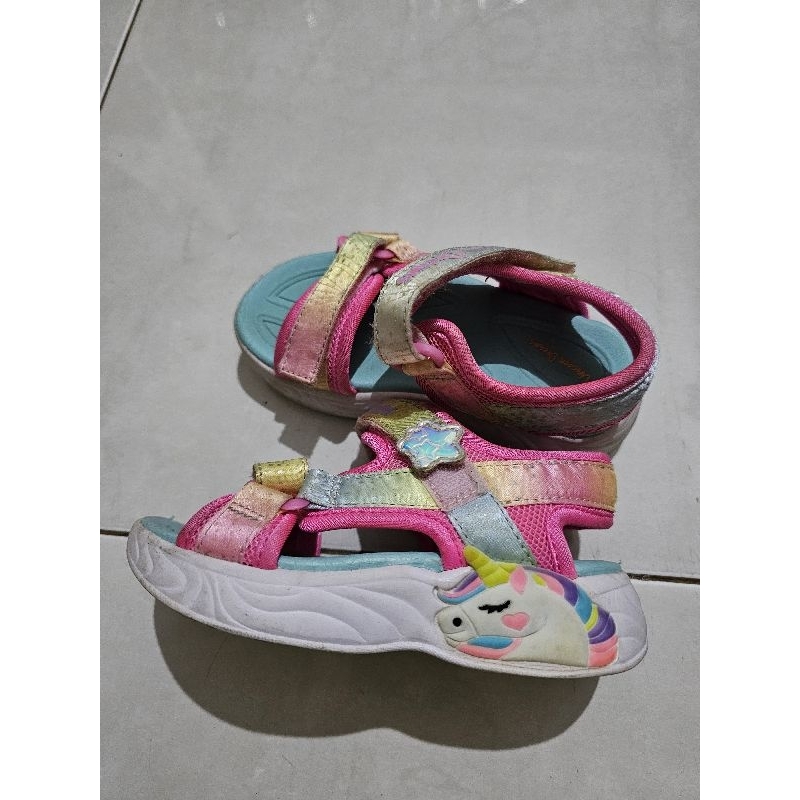 Preloved Sepatu sendal Skechers Unicorn