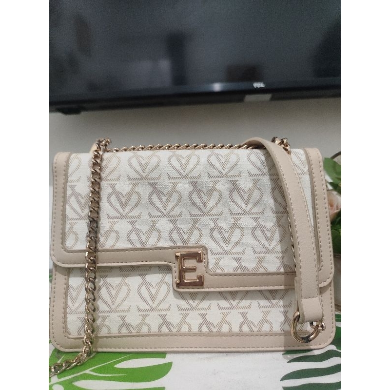 Preloved Tas Enji Cream & Tas Hitam