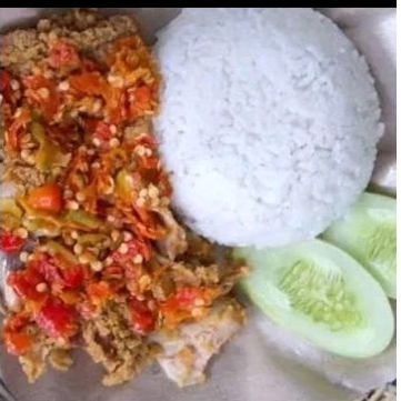 

Paket nasi ayam geprek bikin ketagihan