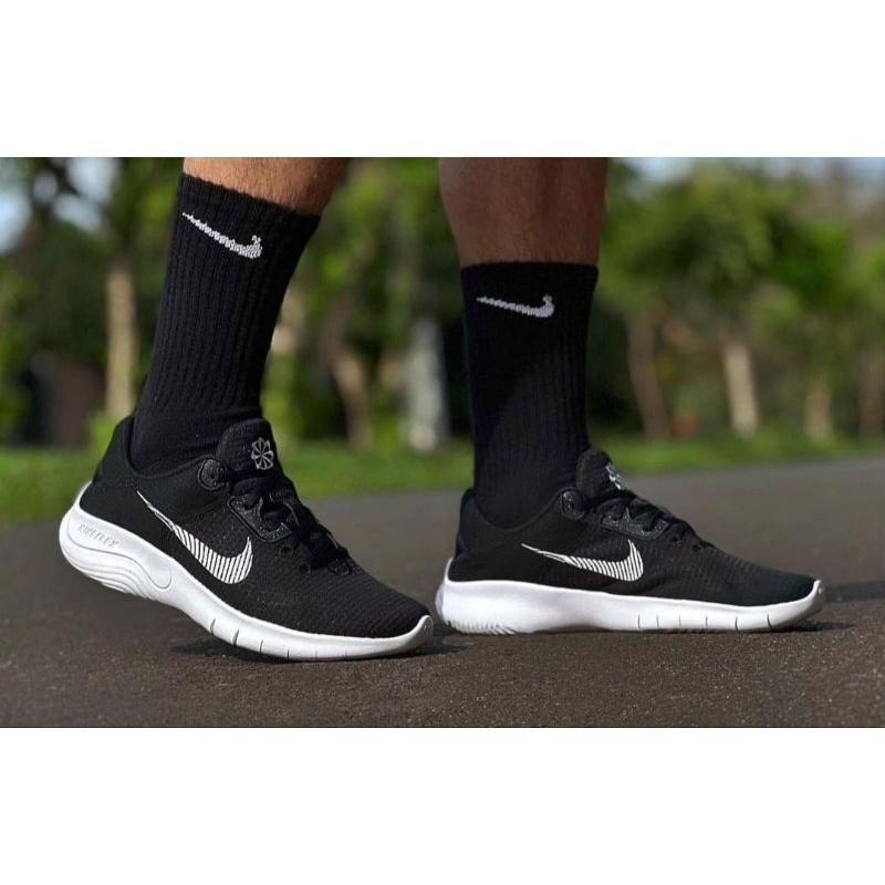sepatu NIKE FLEX EXPERIENCE 11 RUNNER size 41