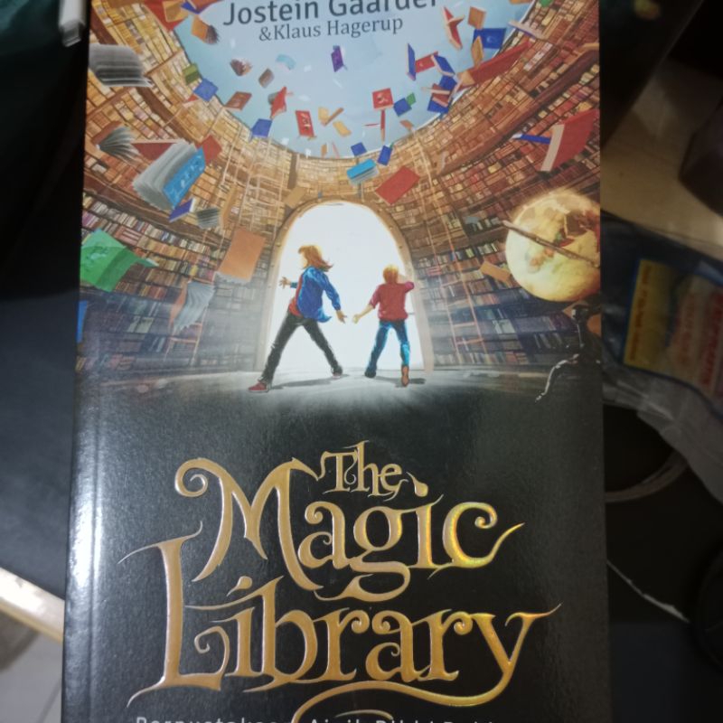Preloved Novel The Magic Library