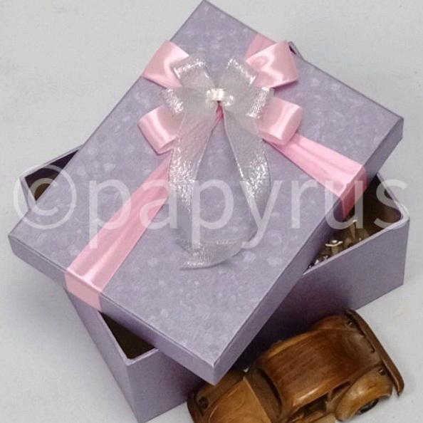 

KF7 PAPYRUS 15x2 Tinggi 1cm Kotak Kado Gift Box Hadiah