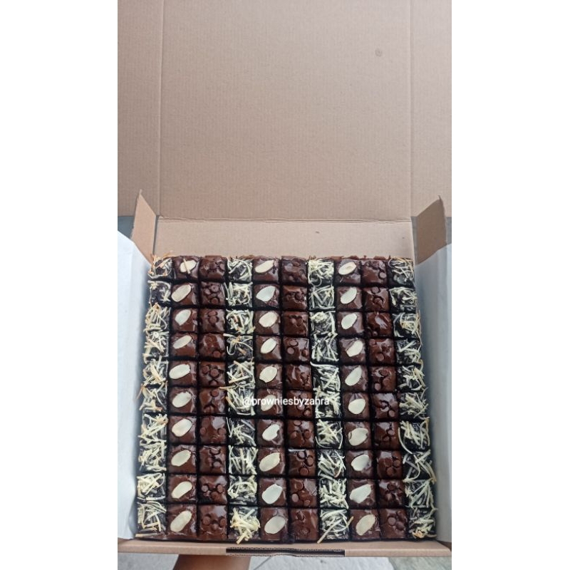 

Fudgiebrownies Jumbo 25x25 cm