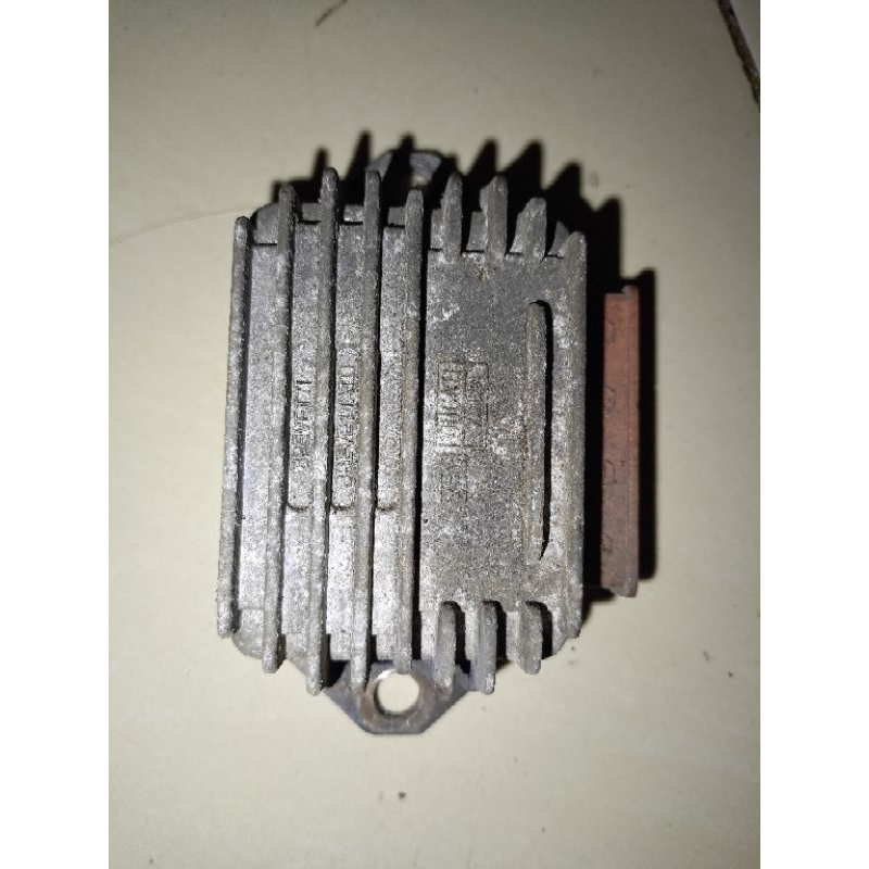 Regulator kiprok vespa 2nd zem Ducati