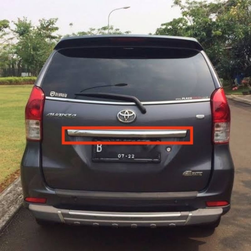 Trunklid Lis List Pintu Bagasi All New Avanza 2012-2016 Original Toyota