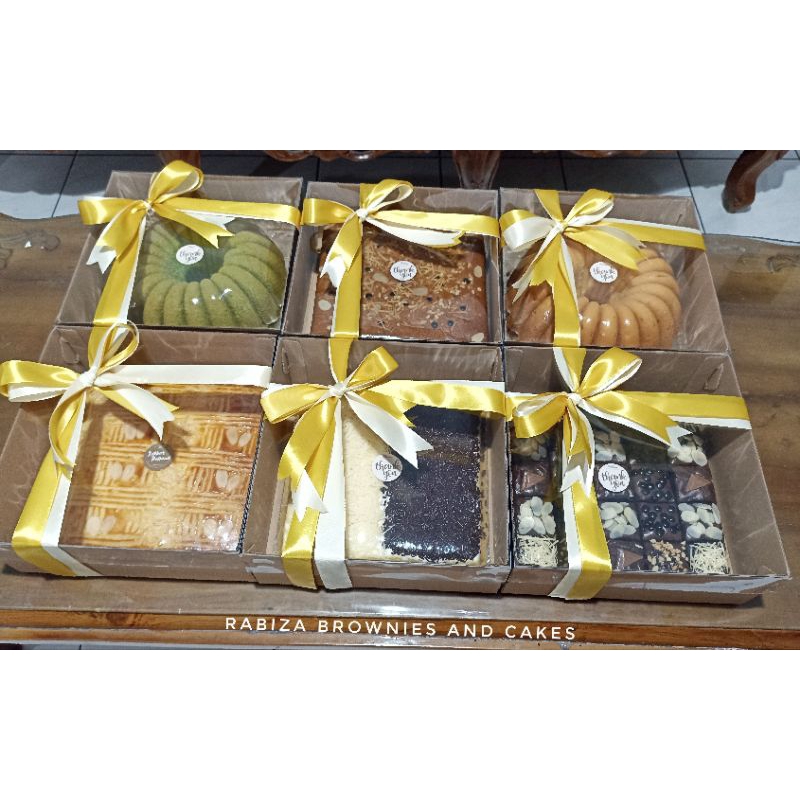 

upgrade box Mika ukuran 22x22 cm