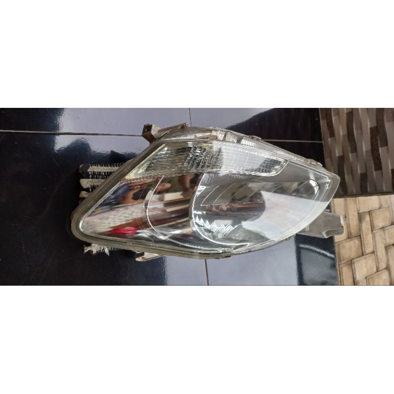 headlamp lampu depan toyota vios gen 2 limo 2007-2012 original sebelah kanan