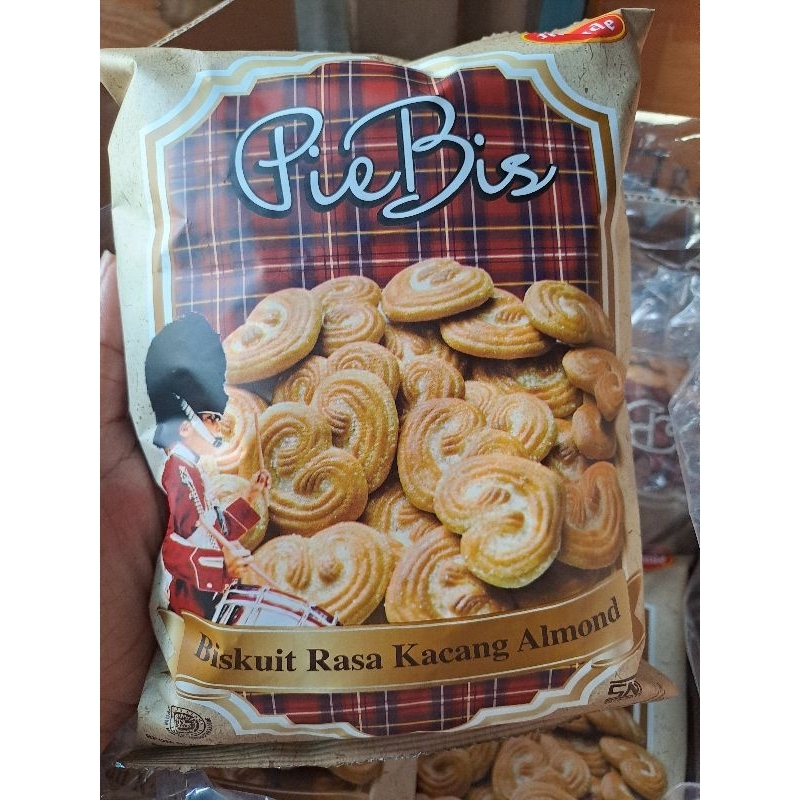 

Monde Pie Bis Biskuit Rasa Kacang Almond 190 gr