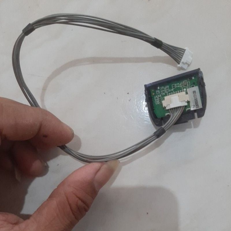 Sensor tombol Tv Lg 22MT48 24MT48 24TK425 24LT520 20MT47