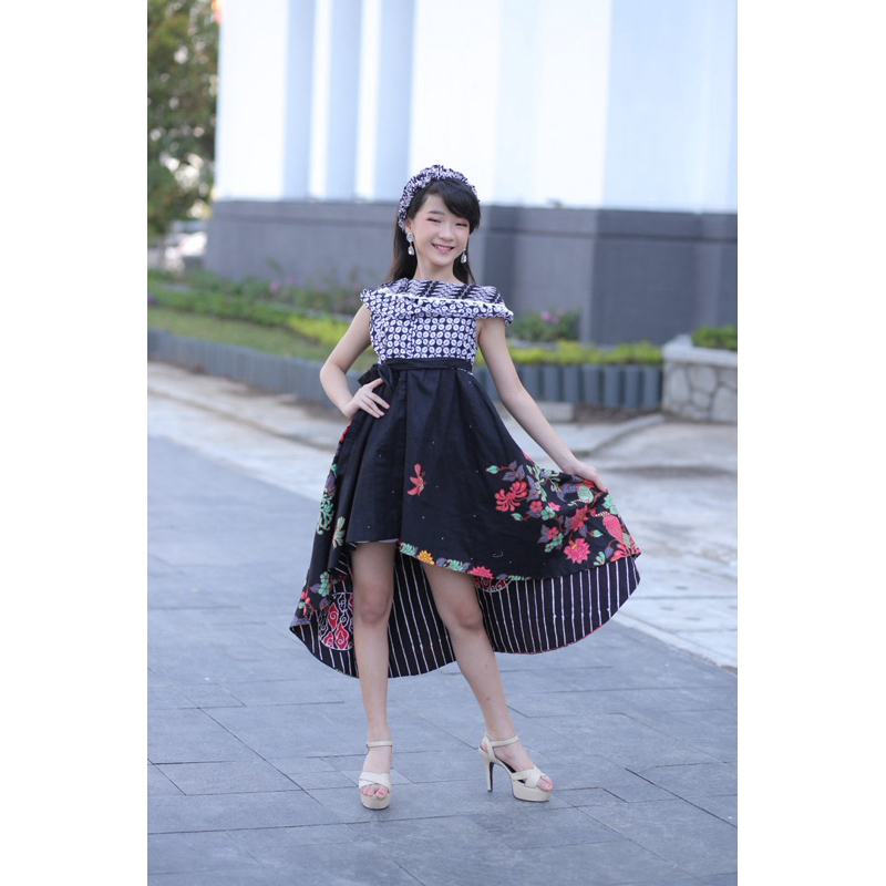 BATIK KIDS Dress Batik Anak Fashion Show Batik Iwan Tirta Hitam Motif Hewan Bahan Nyaman
