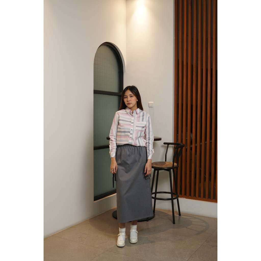 Missty Kemeja Wanita Lengan Panjang Warna Putih Abu Pink Motif Garis Salur (18754)
