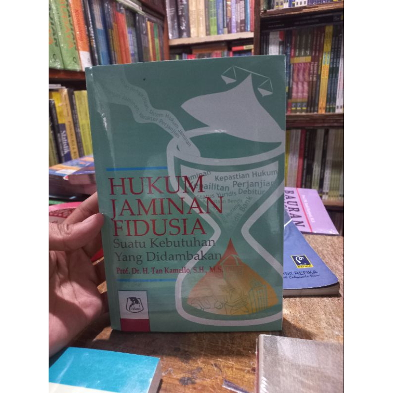 Hukum Jaminan Fidusia