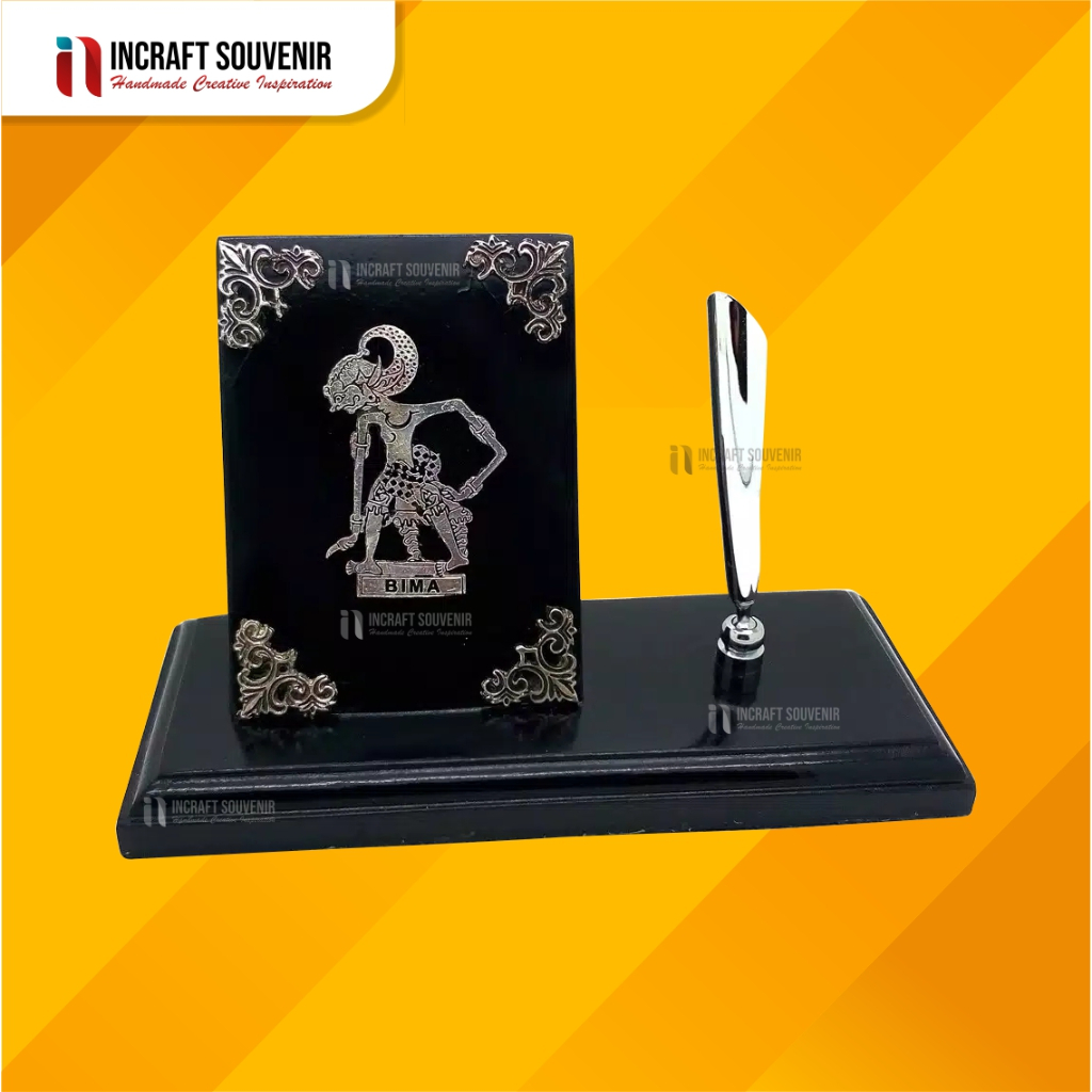 PLAKAT SOUVENIR KAYU DUDUKAN + TEMPAT PENA WAYANG BIMA