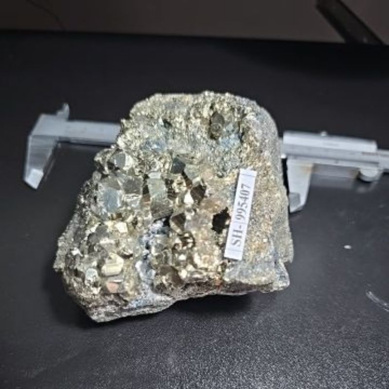 GOLDEN PYRITE CLUSTER BATU ALAM ASLI