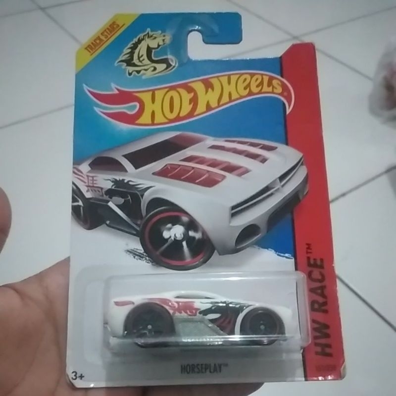 hotwheels horseplay hw race