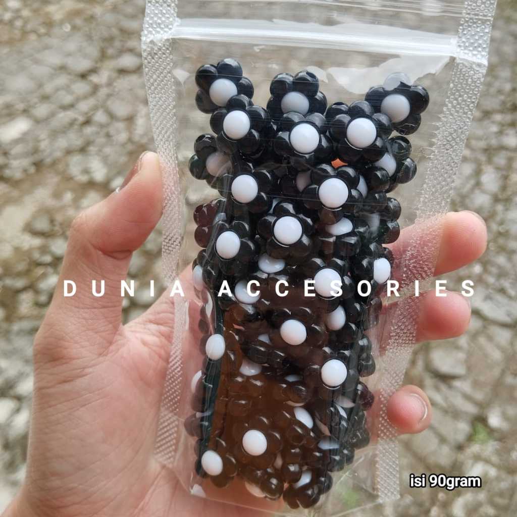 COD 1Pouch Manik Manik Bunga Hitam Putih Candy