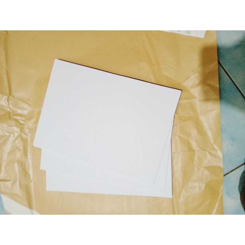 

kertas BC 150gsm ukuran A4 isi 50 lembar