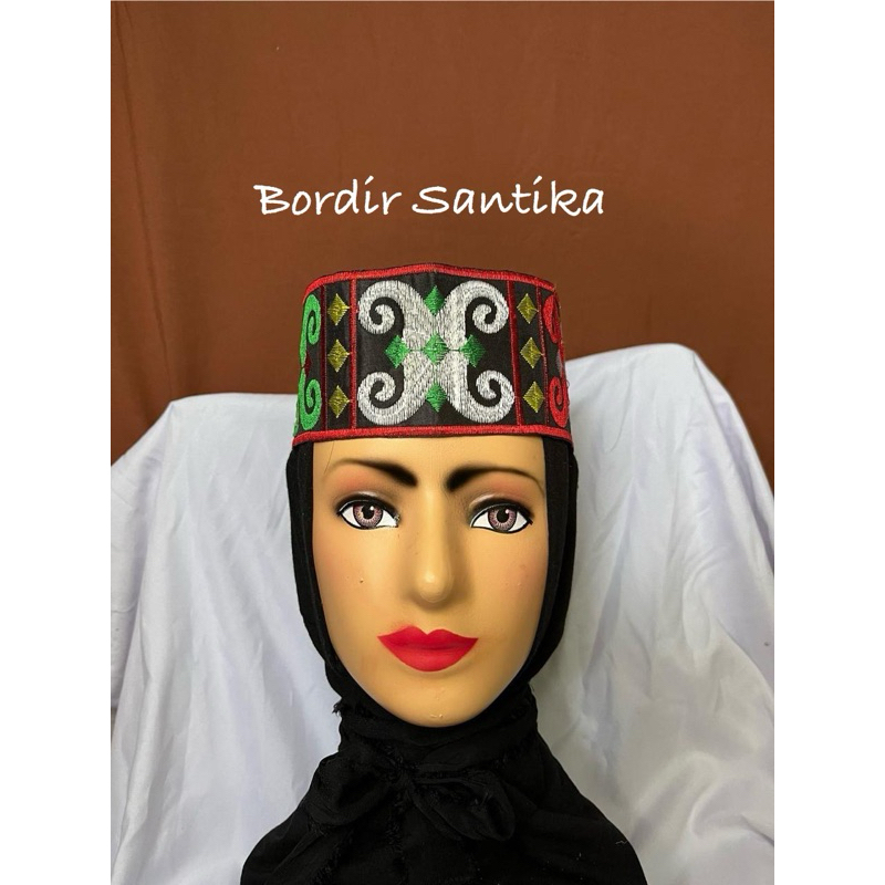 Renda bordir aksesoris ikat kepala Dayak