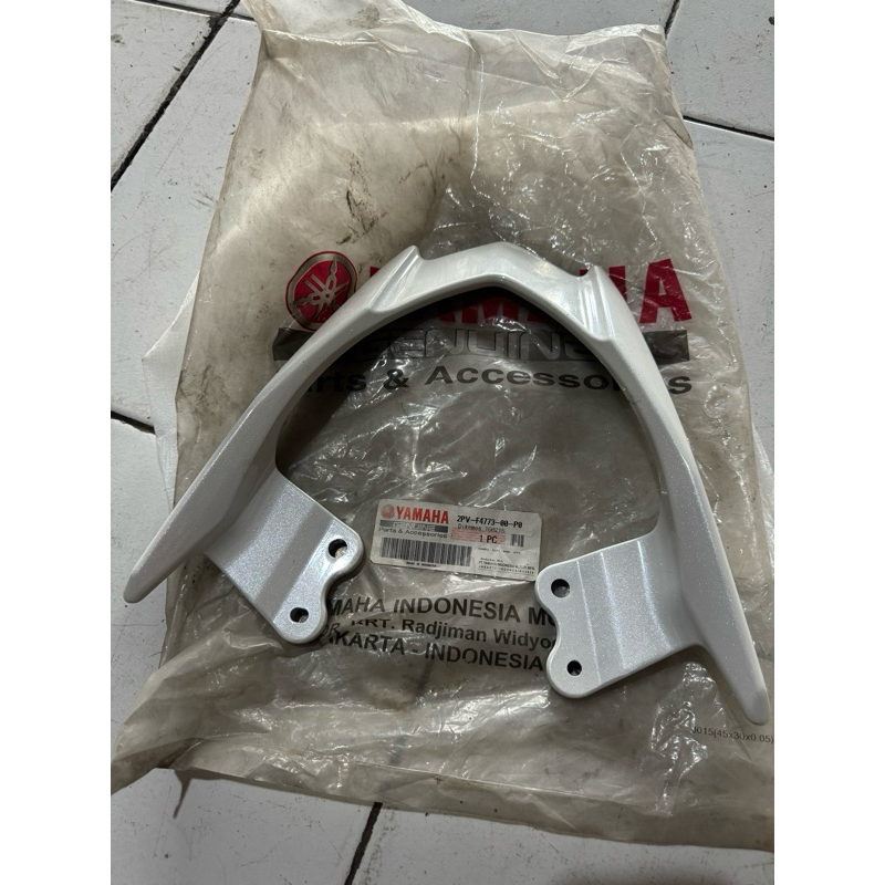 BEHEL JOK JUPITER MX KING 150 PUTIH. 2PV-F4773-00-P0 ORI YAMAHA