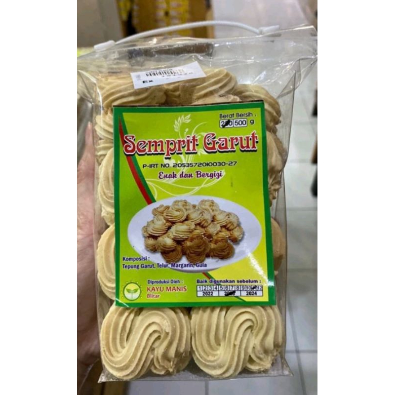 

KUE SEMPRIT GARUT KAYU MANIS