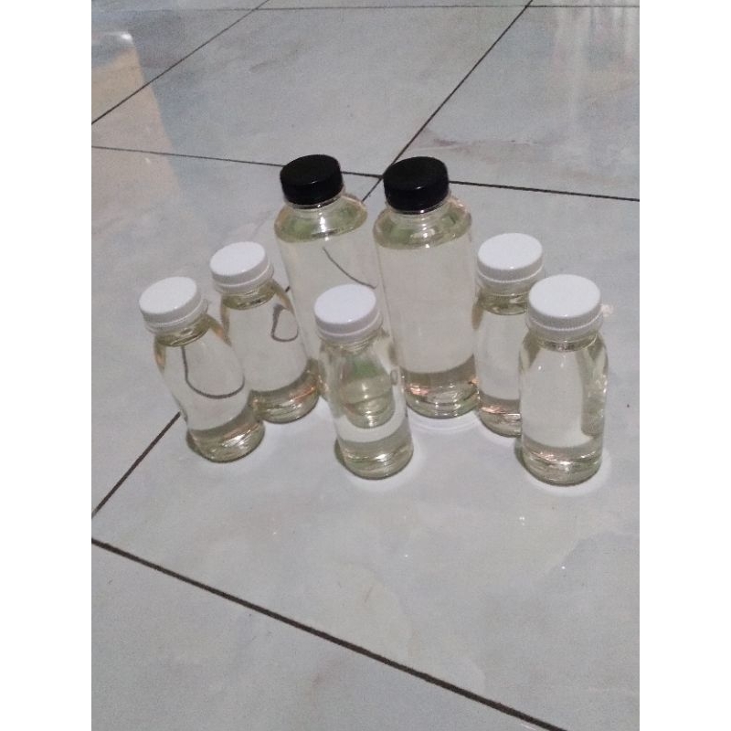 

Minyak kelapa(vco)/minyak kelentik/minyak blondo 100% asli tanpa campuran