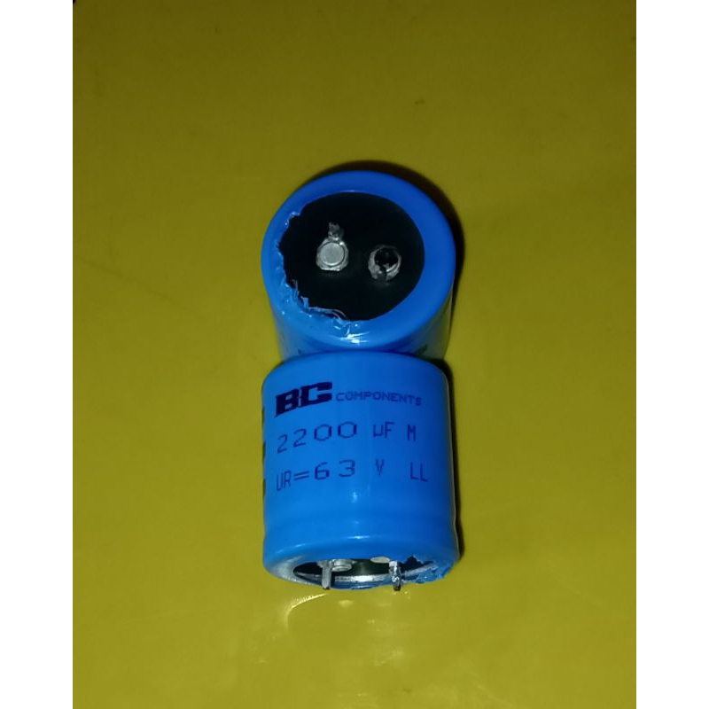elco 63V 2200uf T 3cm D 3cm