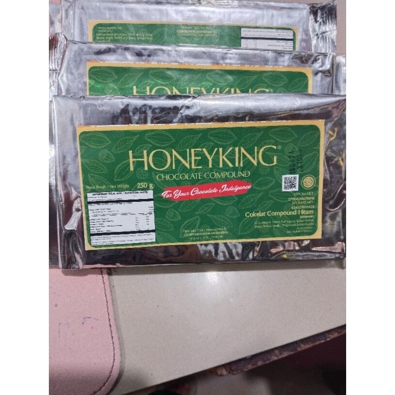 

Honeyking chocolate compound 250 gram