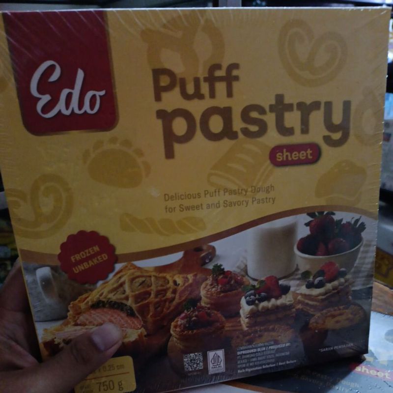

1 KARTON edo puff pastry isi 12