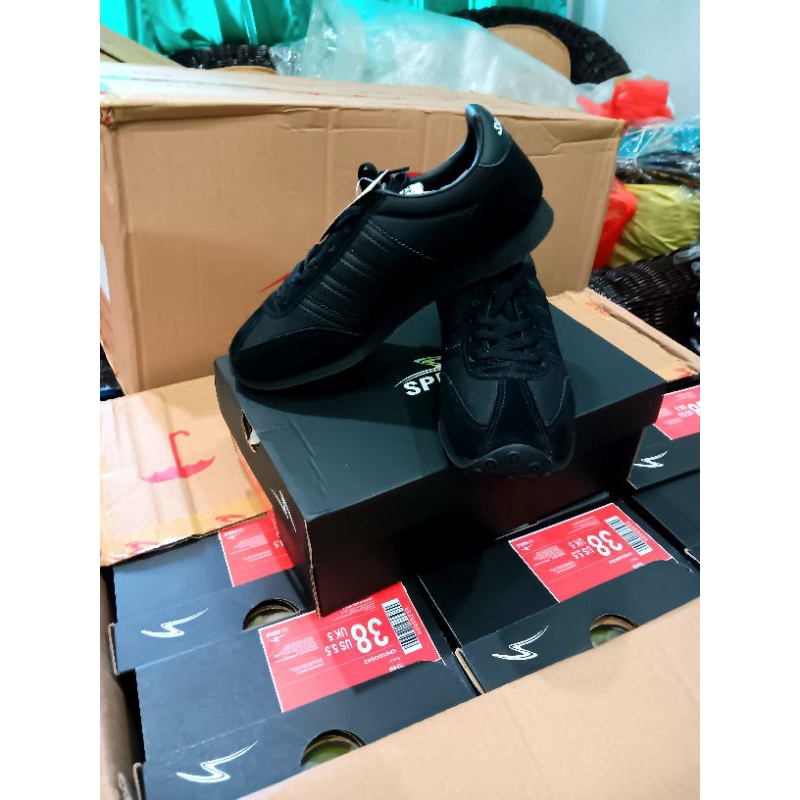 Paket grosir 12pasang/1lusin sepatu sekolah specs 104 anak laki laki/perempuan hitam polos
