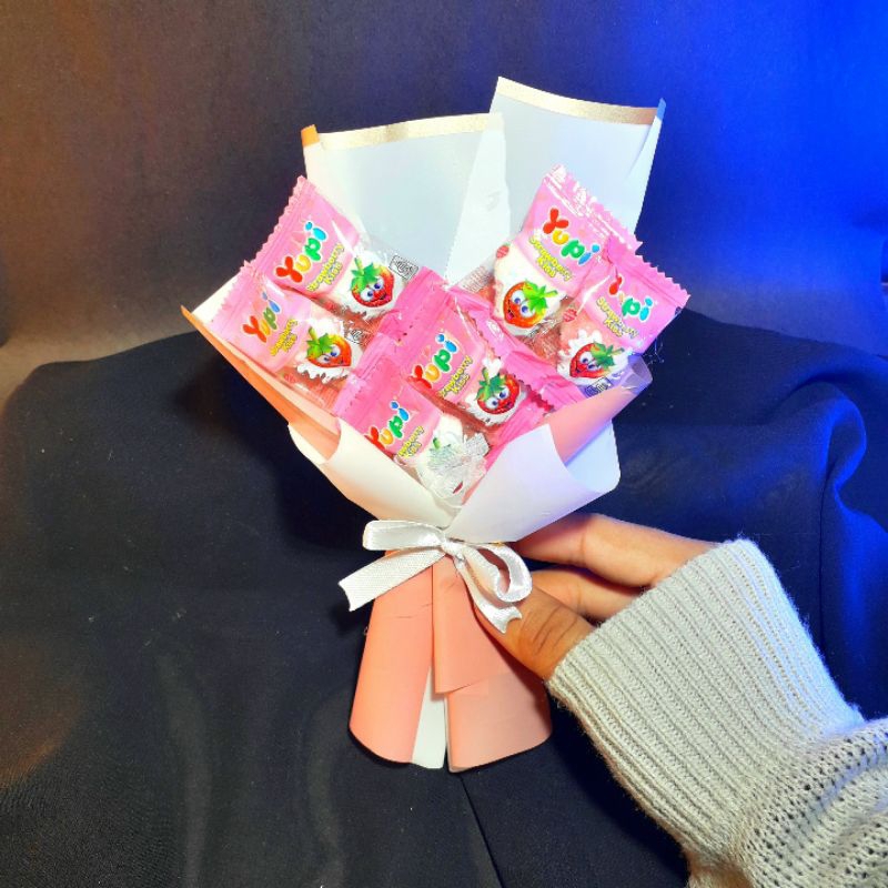 

Buket permen yupi mini | mini gift by mentariart | buket permen mini , tinggi 19cm (baca deskripsi)