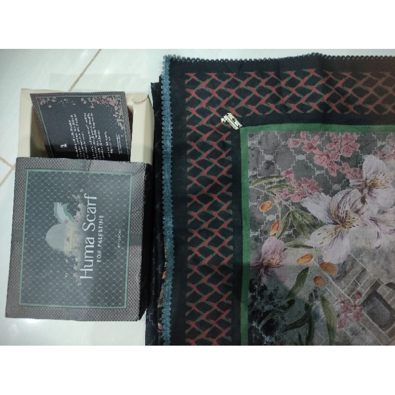 HEYLOCAL ID PRELOVED HUMA SCARF