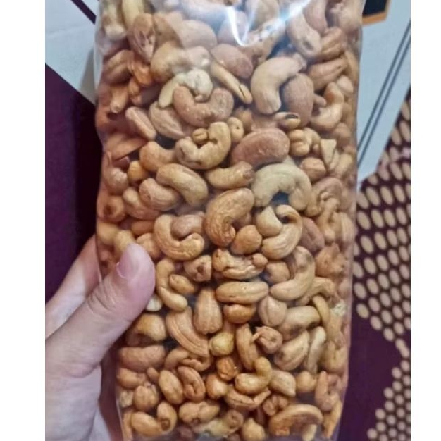 

Kacang Mede utuh matang 1kg