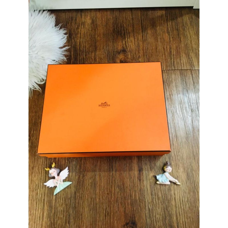 

box HERME medium 32,5×25,5×8,5 cm ori