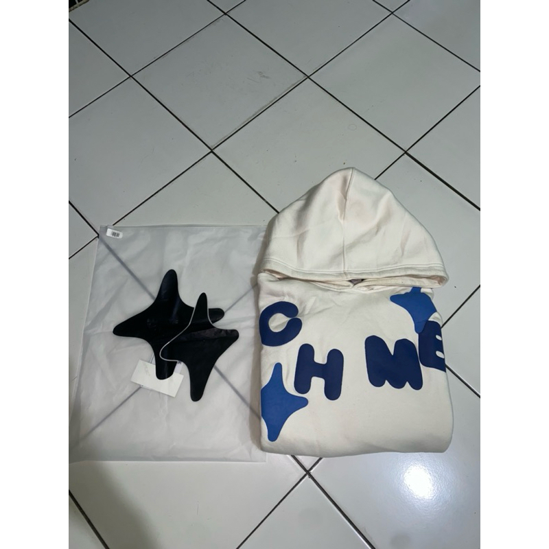 Chmb shooting love white