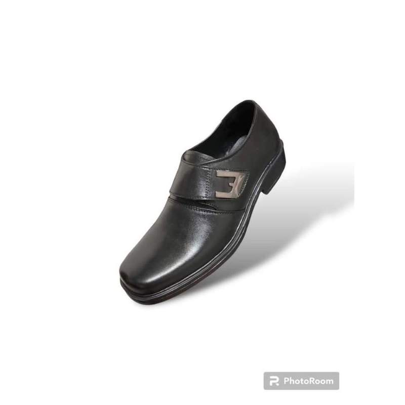 Sepatu pantofel pria hitam kulit asli