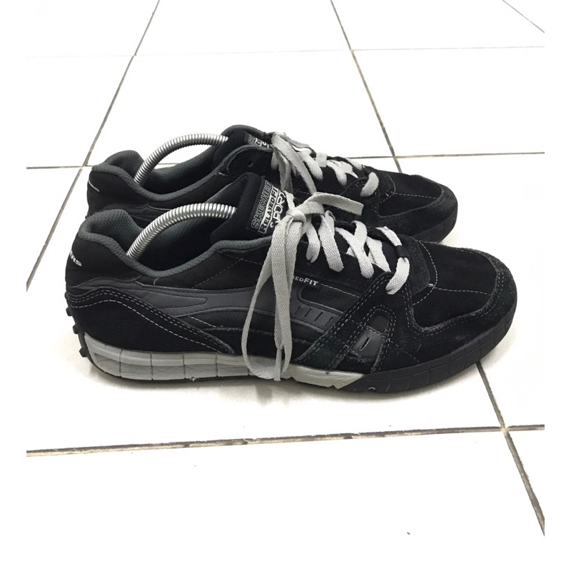 "PRELOVE" Sepatu Sneakers Kulit Pria Wanita Skechers Original