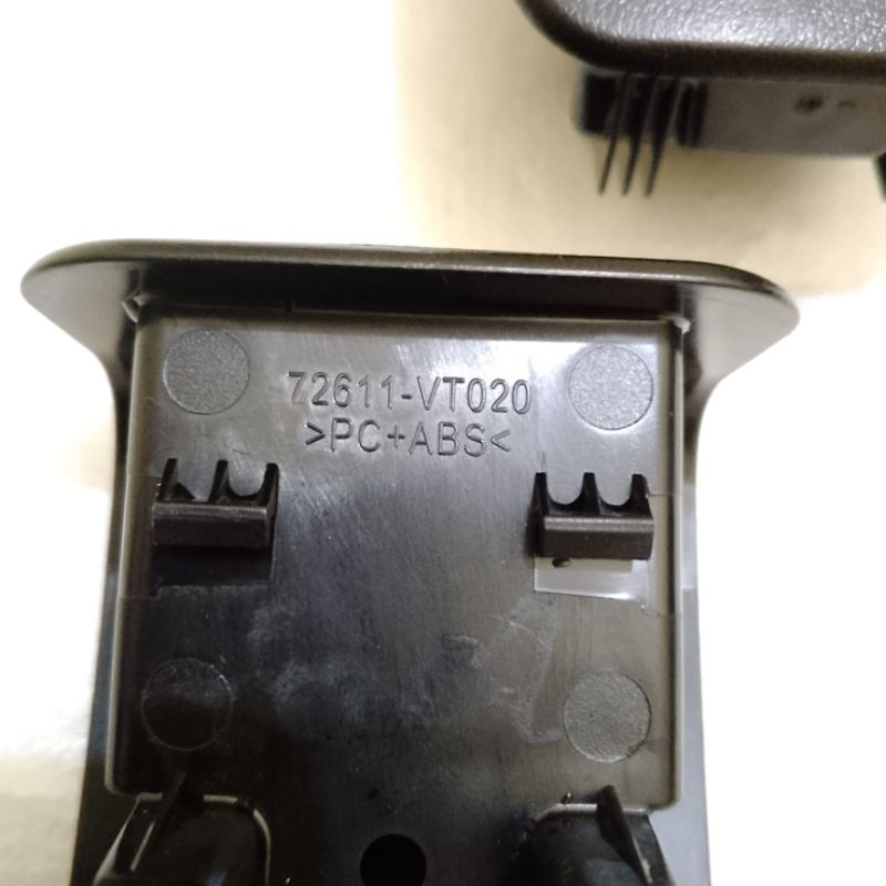 Bergaransi Handle Jok Tuas Stelan Bangku Baris 3 Innova Zenix Original