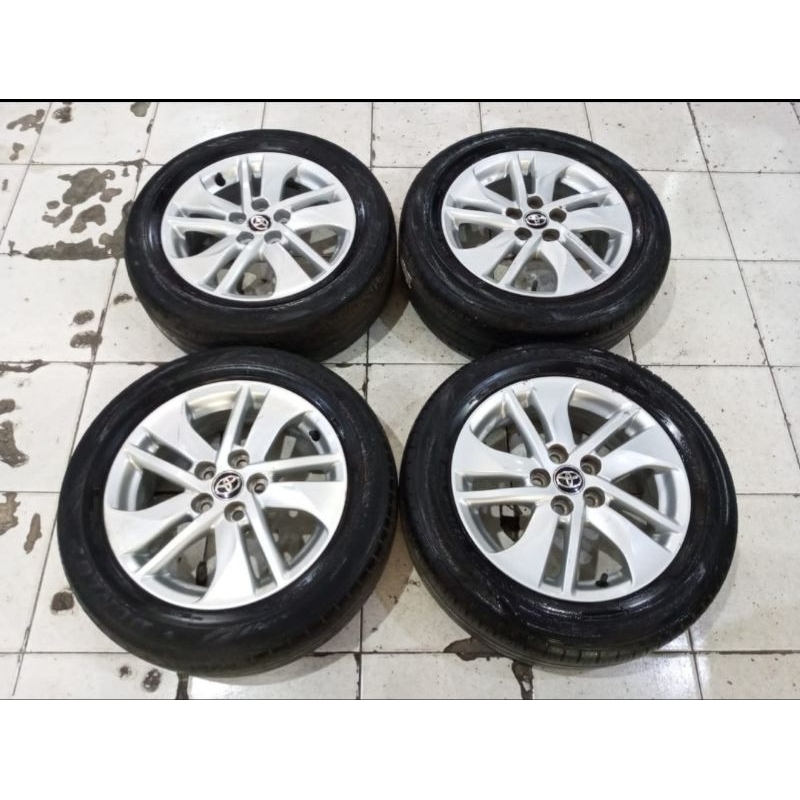 Velg mobil bekas copotan sienta ring 15 baut 5x100 + ban 185 60