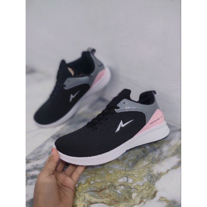 SEPATU SPORT SNEAKER WANITA  TERBARU BRANDED LOKAL ORIGINAL