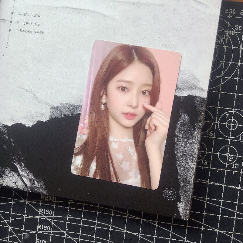 WTS WANT TO SELL PC PHOTOCARD OFFICIAL KIM MINJU IZONE ONEIRIC THEATER OT