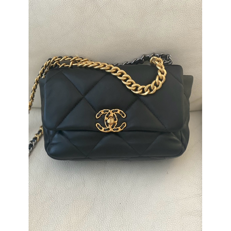 Tas Wanita Chanel 19 Bag Size S (mirror) BLACK